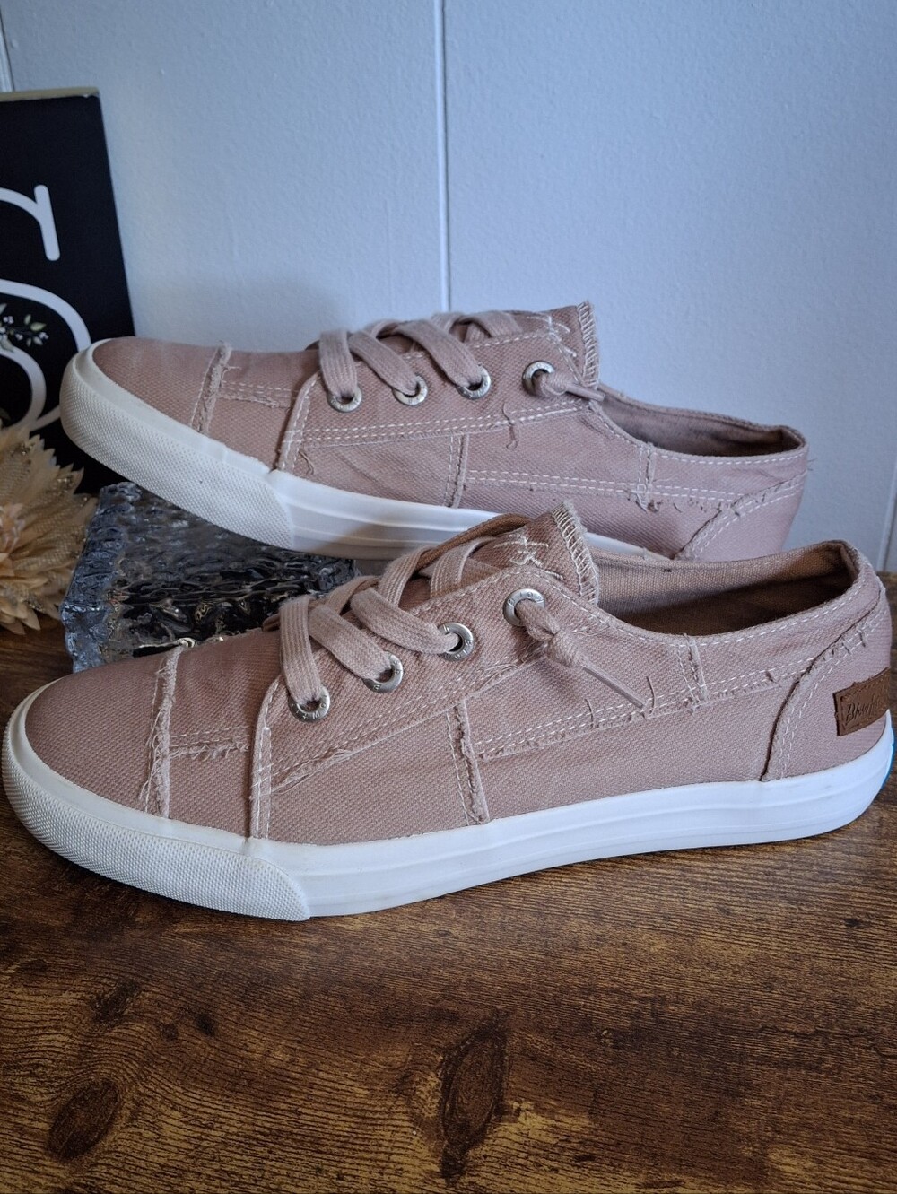 Dusty Rose Canvas Slip-On Sneakers with Laces Blowfish Size US 9M